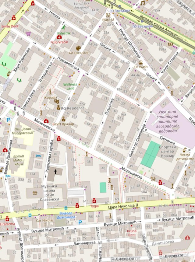 Commity app map showing a pinned spot with a gold GPS geofence circle for check-in